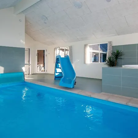 Hébergement de vacances 24 Persons In *